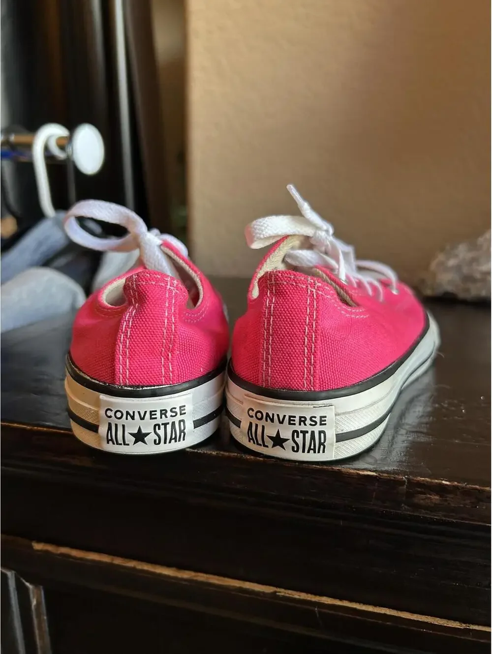 Girls Converse All Star Pink Low Top Canvas Sneakers US 2